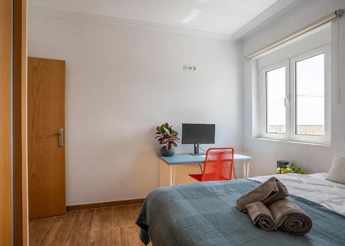 Arizona - 3-bedroom House By The Sea